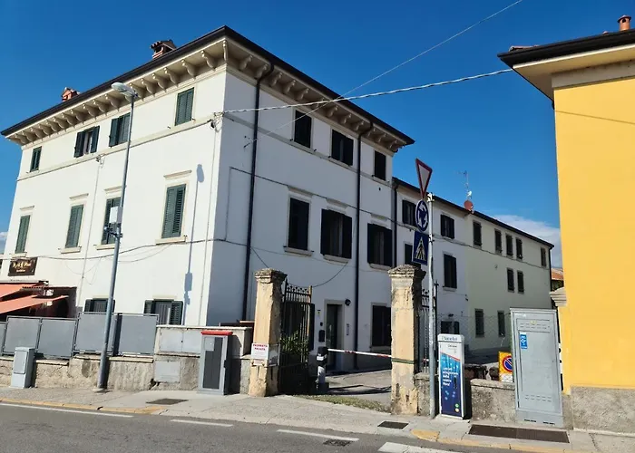 1 Bardo House